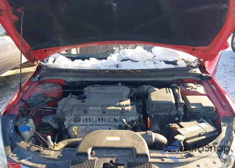 2012 Hyundai Elantra Touring Gls z USA, uszkodzony, nr VIN KMHDB8AE0CU128154